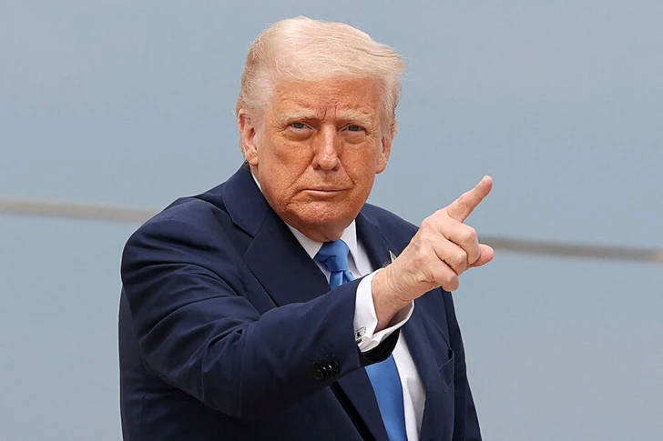 Трамп заявил о намерении сохранить власть после ухода из Белого дома