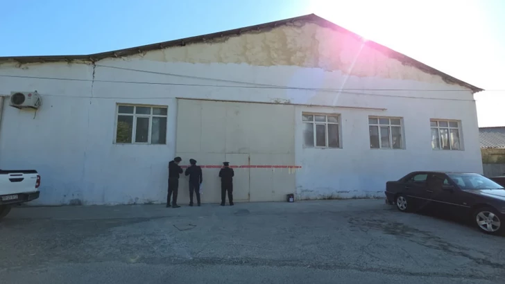 Media.az - Новости Азербайджана - В Баку из-за угрозы пожара приостановлена деятельность мебельного цеха