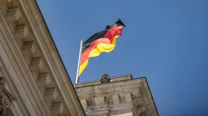 Германия наращивает долги: число банкротств и безработных растет