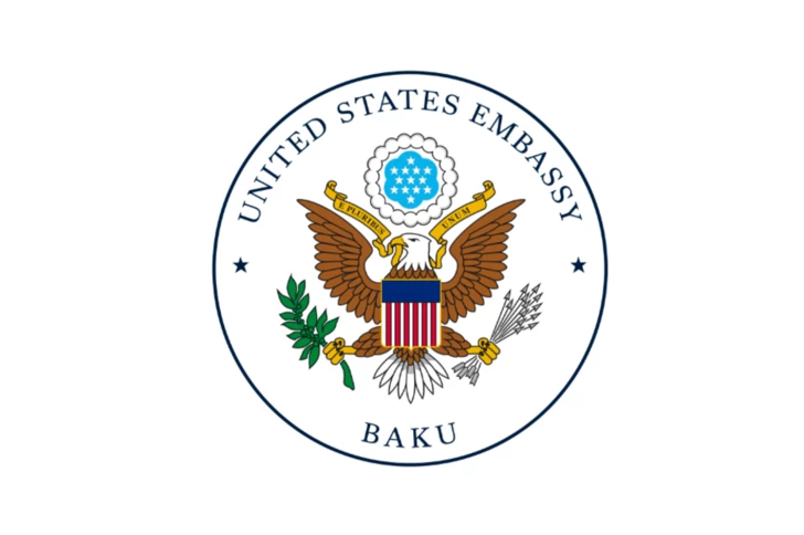 Посольство США почтило память жертв авиакатастрофы рейса AZAL Баку-Грозный