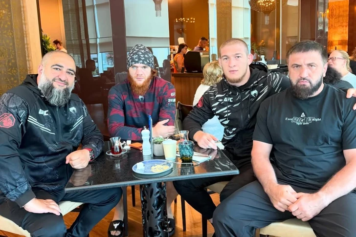 Армянский тренер бойца UFC приехал в Баку