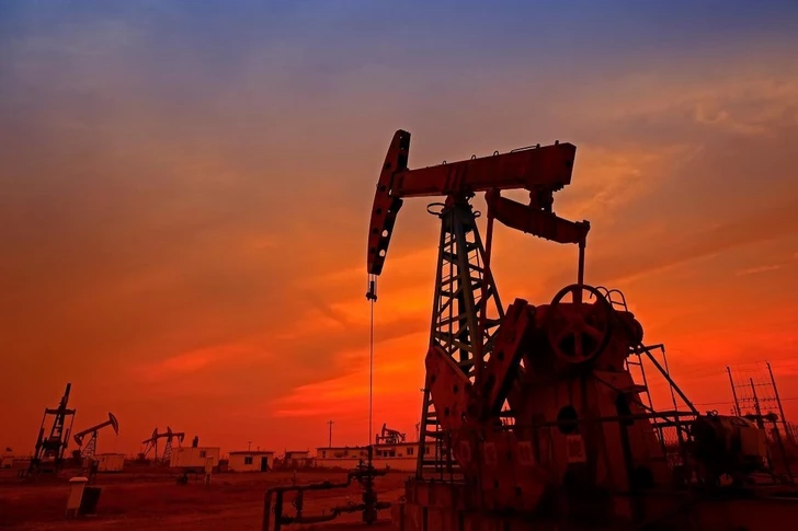 Нефть продолжает падение: меморандум США и Ирана обрушил мировые котировки