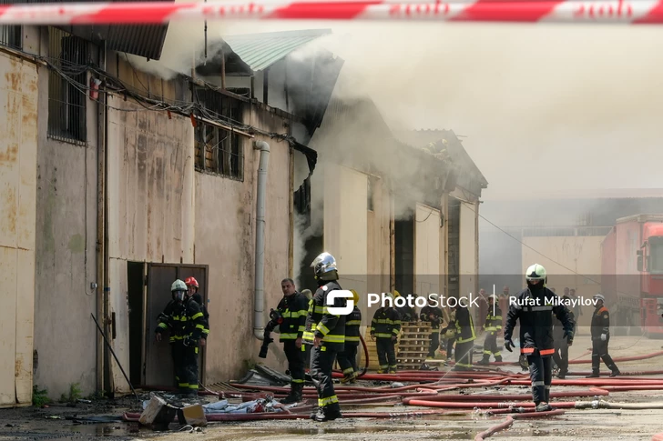 Media.az - Новости Азербайджана - Пожар на складах в Баку потушен