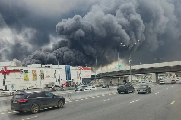 Двое граждан Азербайджана пострадали при атаке БПЛА на ТЦ «Садовод» в Москве