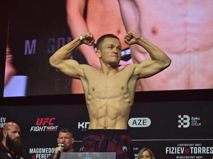 Media.az - Новости Азербайджана - Перед UFC Fight Night в Баку состоялись торжественная церемония взвешивания и битва взглядов