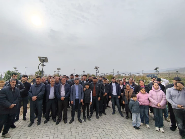 Media.az - Новости Азербайджана - Очередные группы переселенцев прибыли в села Мамедбейли и Хыдырлы, им вручены ключи от домов