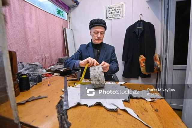 Media.az - Новости Азербайджана - Семейное ремесло длиною в поколения: история мастера головных уборов из Азербайджана