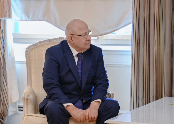 Media.az - Новости Азербайджана - Президент Ильхам Алиев вручил Курбану Курбанову орден «Достлуг»