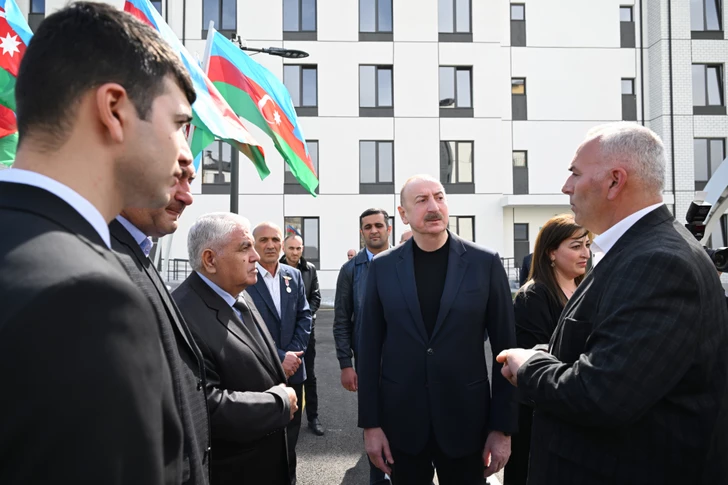 Media.az - Новости Азербайджана - Ильхам Алиев и Мехрибан Алиева приняли участие в открытии жилого комплекса в Суговушане