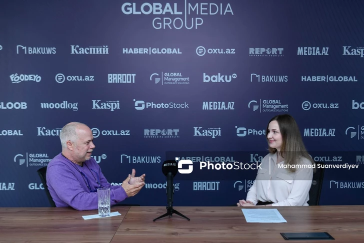 Media.az - Новости Азербайджана - Азербайджан стал для меня перезагрузкой: испанский художник о проекте «От Альгамбры до Ширваншаха»