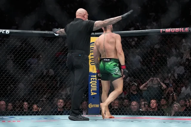 Media.az - Новости Азербайджана - Макгрегор проиграл первый бой в UFC после пятилетнего перерыва