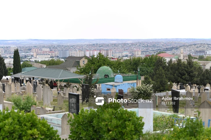 Рост цен коснулся кладбищ: где в Баку похоронить близких дороже всего