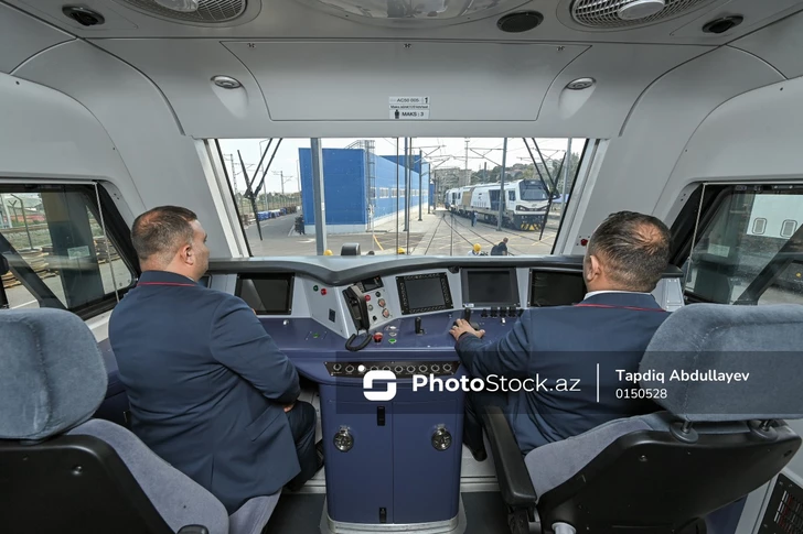 Media.az - Новости Азербайджана - АЖД пополнило парк подвижного состава семью локомотивами из Китая