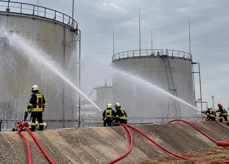 Media.az - Новости Азербайджана - На газоперерабатывающем заводе SOCAR прошли пожарно-тактические учения
