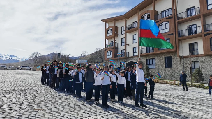 Media.az - Новости Азербайджана - В Кяльбаджар выехала очередная группа бывших вынужденных переселенцев