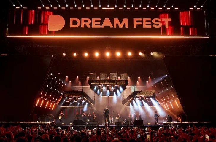 Media.az - Новости Азербайджана - Второй день DREAM FEST 2026 подарил зрителям яркие выступления мировых и отечественных звезд