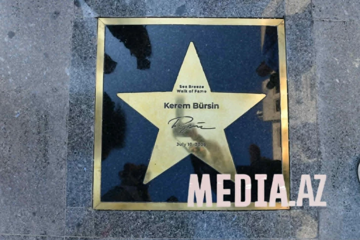 Media.az - Новости Азербайджана - Керем Бюрсин получил именную звезду на Sea Breeze Walk of Fame