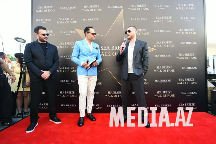 Media.az - Новости Азербайджана - Керем Бюрсин получил именную звезду на Sea Breeze Walk of Fame