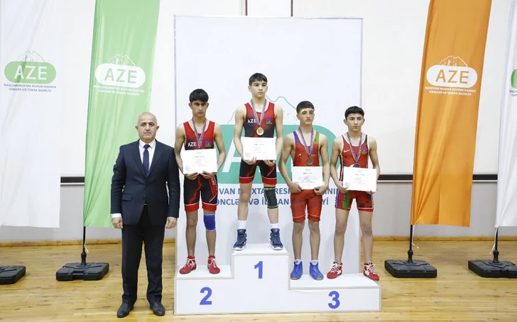 Состоялось первенство Нахчыванской АР по вольной борьбе U-17