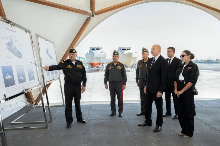 Президент Ильхам Алиев посетил Военно-морские силы