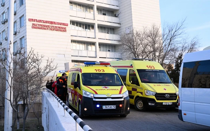 14 выживших пассажиров потерпевшего крушение в Актау самолета вылетают в Азербайджан