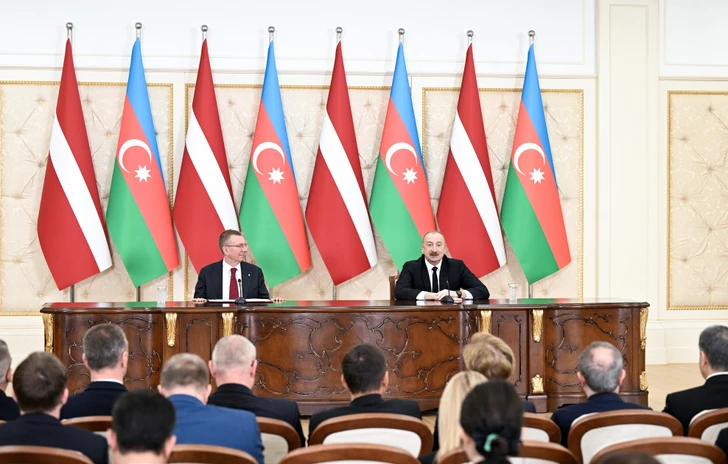 Президенты Азербайджана и Латвии выступили с заявлениями для прессы