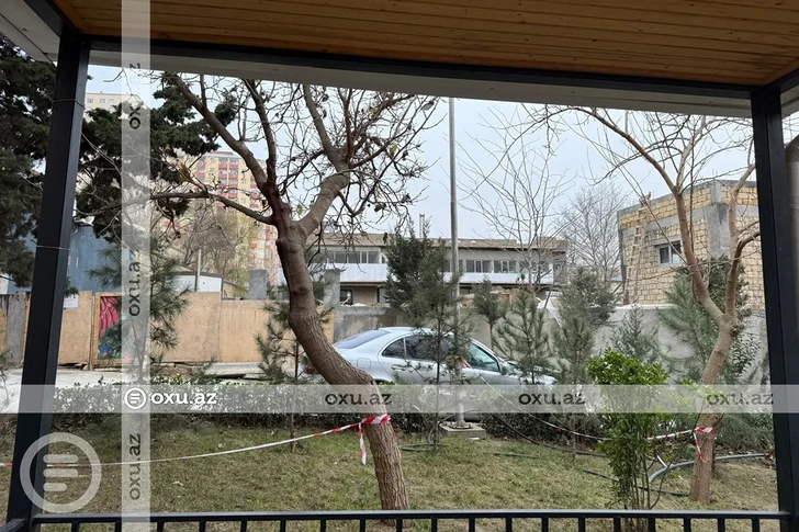 Media.az - Новости Азербайджана - Два года в обход: в Баку родители пожаловались на перекрытую дорогу к школе