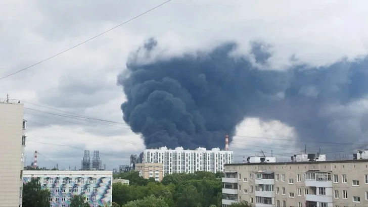 Массированная атака дронов на столицу России: есть погибший и пострадавшие, повреждены дома