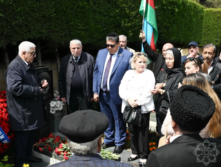 Media.az - Новости Азербайджана - В Баку почтили память национального героя Альберта Агарунова в день его рождения