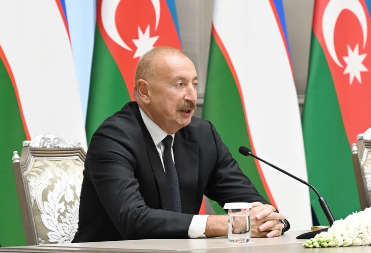 Ильхам Алиев отметил особую роль Президента Узбекистана в привлечении инвестиций в Карабах