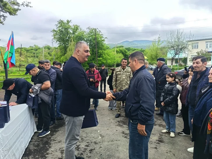 Очередная группа переселенцев получила ключи от квартир в Гырмызы базар Ходжавендского района