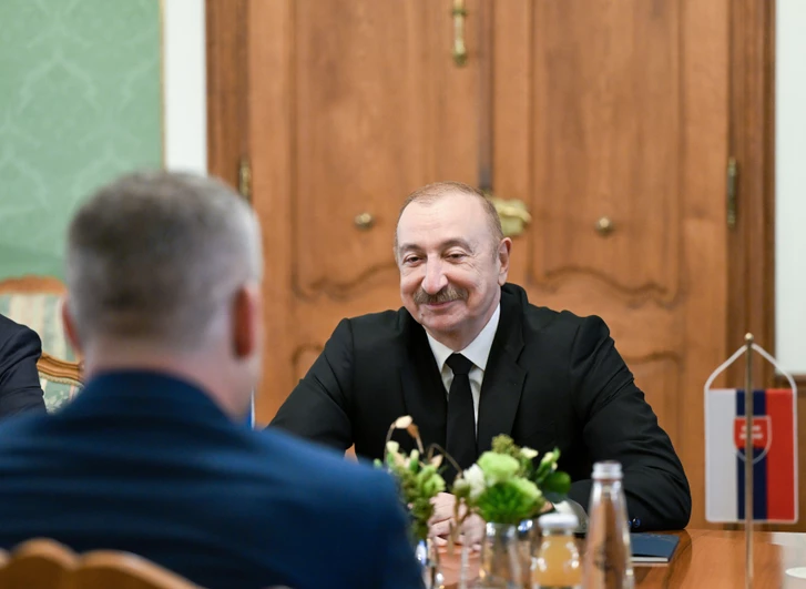 Media.az - Новости Азербайджана - В Братиславе состоялась встреча президентов Азербайджана и Словакии в расширенном составе