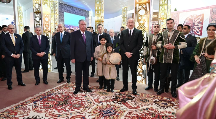 Президент Ильхам Алиев ознакомился с Фестивалем национальных блюд стран-участниц СНГ