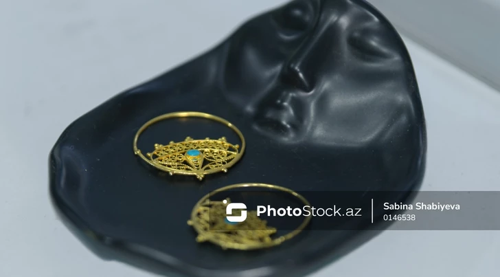 До 60% годовых и риск потери залога: что происходит на рынке ломбардов Азербайджана