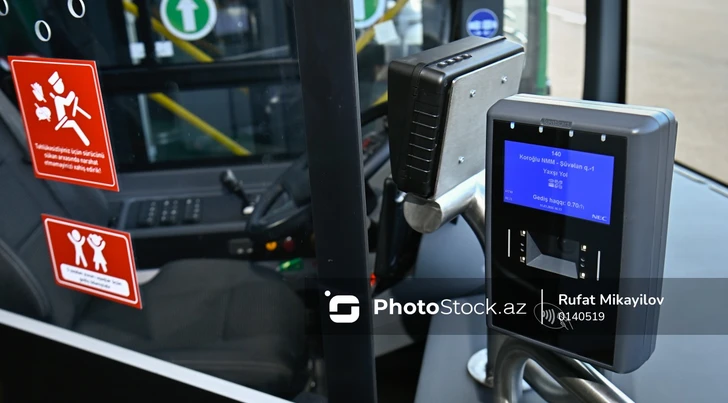 Почему банковские карты перестают работать в автобусах Баку: объяснение экспертов