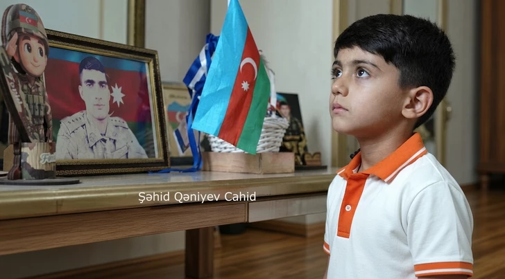 «Я буду достойным сыном Родины, как и ты»: трогательное видео ко Дню знаний с участием сына шехида