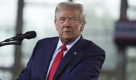 Трамп: США могут вскоре завершить войну с Ираном или ослабить ее еще больше