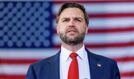 Вице-президент США назвал условие для прекращения войны с Ираном