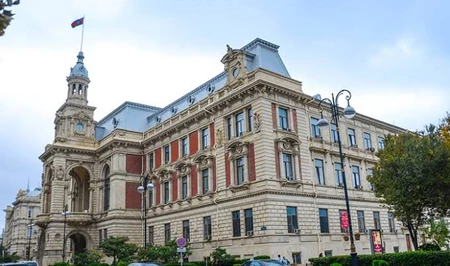 В Исполнительной власти города Баку обсудили подготовку к зимнему сезону и задачи по благоустройству