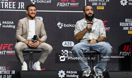 Звезды UFC Двалишвили и Мухаммад встретились с фанатами в Баку перед турниром