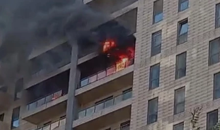 В центре Баку произошел пожар в многоэтажном жилом доме