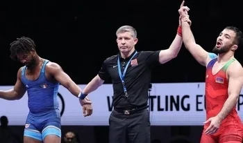 Наказаны судьи, обслуживавшие поединок Франко Чамизо и Турана Байрамова