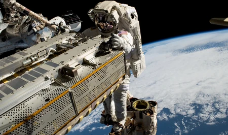 NASA сообщило о переносе отстыковки Cargo Dragon от МКС