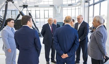 Silk Way West Airlines передала Национальной авиационной академии пилотажный тренажер Boeing 777