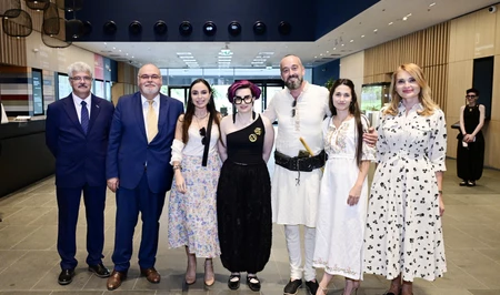 Лейла Алиева посетила презентацию выставки азербайджанских ковров в Этнографическом музее Будапешта