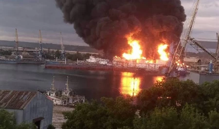 ВМС Украины заявили об уничтожении российских объектов на буровой установке в Черном море