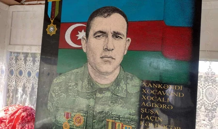 Несмотря на ранение, он не покинул поле боя - почтена память шехида Ибарета Акберова