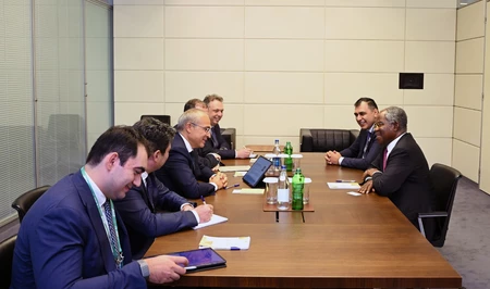 Глава Минэкономики Азербайджана встретился с руководителем GIP в рамках международного форума