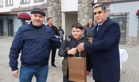 В зангиланское село Мамедбейли прибыла очередная группа переселенцев, им вручены ключи от домов