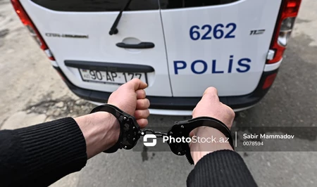 В Азербайджане вор сдал украденные золотые украшения и купил автомобиль
